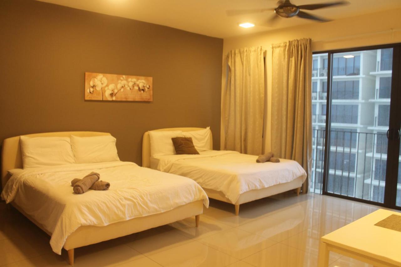 Vivian'S Studio Trefoil Setia Alam Shah Alam Eksteriør bilde